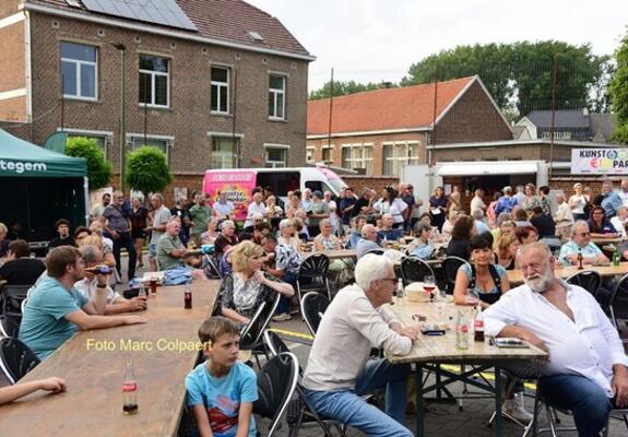 Feest in Gooik.- Foto Marc Colpaert