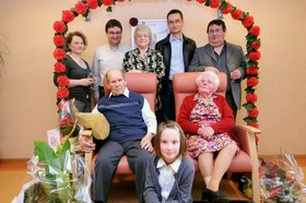 Halle_brilj_debast_fam_
