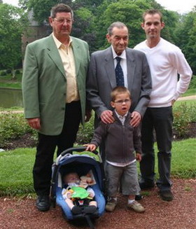 Viergeslacht_familie_bertrand