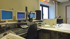 Studio_victoria_1_mid__res