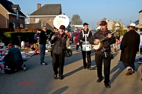 2017-04-09_den_bos_feest__rommelmarkt__20_ab