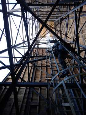 Metaalconstructie_spits